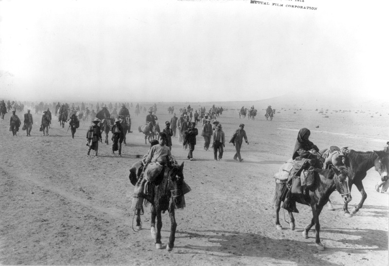 Mexican Revolution, 1913-1914, stream of refugees walking and riding