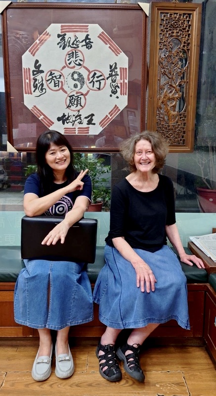 Susan and Li-Yan at Accupuncture