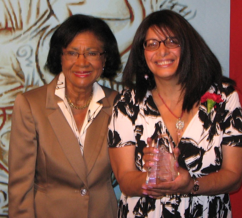 Sunita Sohrabji Accepting a 2012 “Nammie” Award