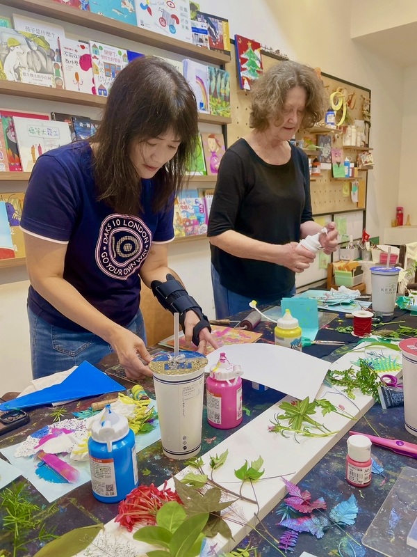 Art Together--Li Yan and Susan
